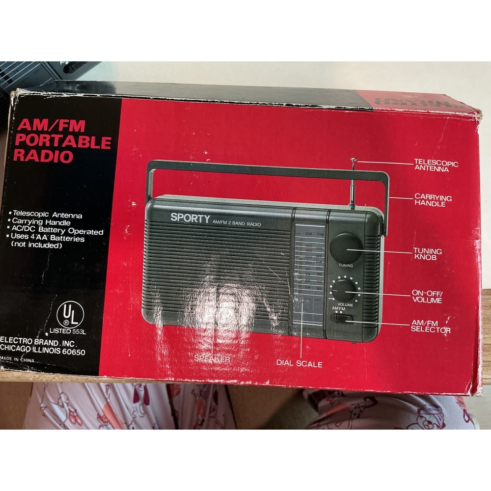 Electro Brand Sporty AM/FM Portable‎ Radio Model 951 Vintage Gray with Box
